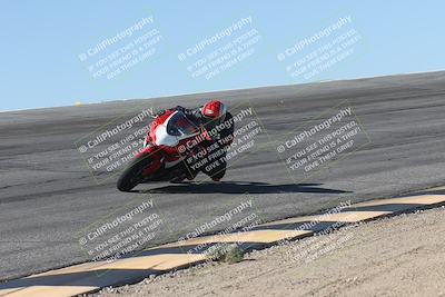 media/Oct-13-2025-Moto Forza (Mon) [[a66d839500]]/3-B Group/Session 2 (Bowl)/